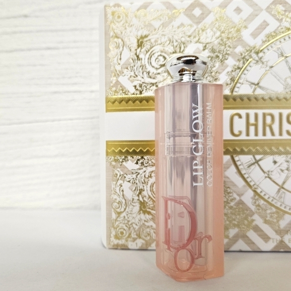Christian Dior Dior Addict Lip Glow Balm in 001 Pink (Cool Undertone) NWOT - Picture 6 of 8